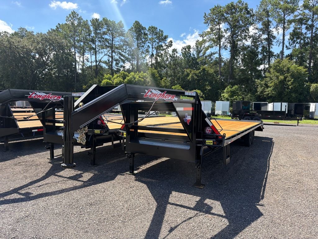 New 2026 East Texas Longhorn 8.5 x 32 Gooseneck Flatbed Trailer 14k GVWR