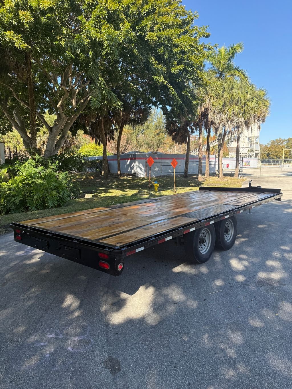 Used 2017 Big Tex 8.5 x 20 Flatbed Trailer 14k GVWR - Image 9