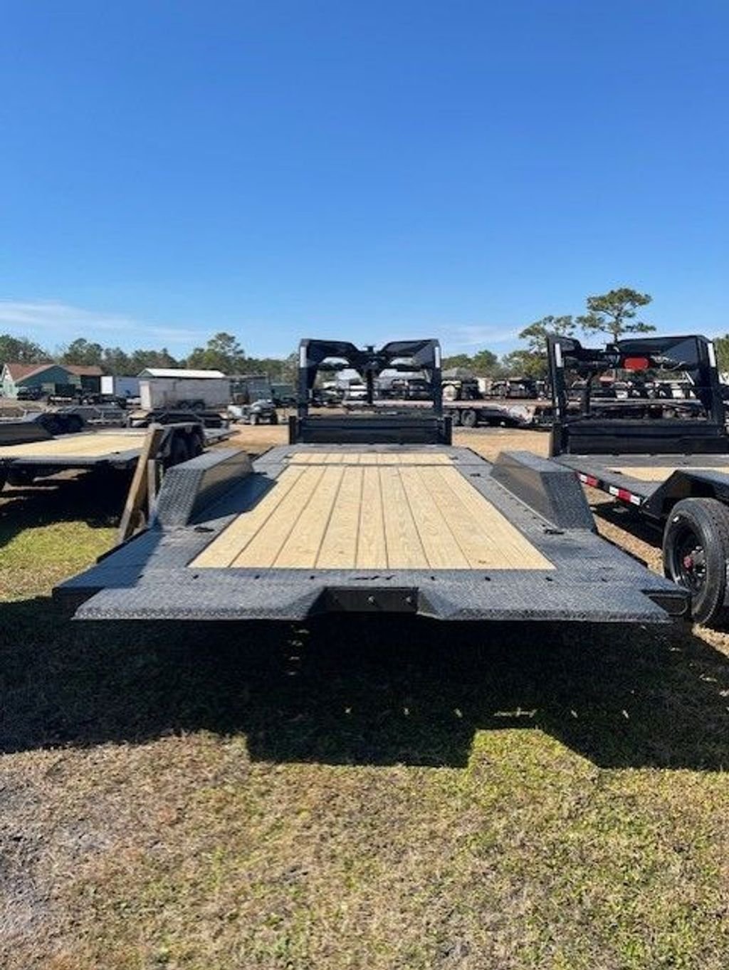 New 2026 Horizon 8.5 x 24 Gooseneck Gravity Tilt Trailer 17k GVWR - Image 4