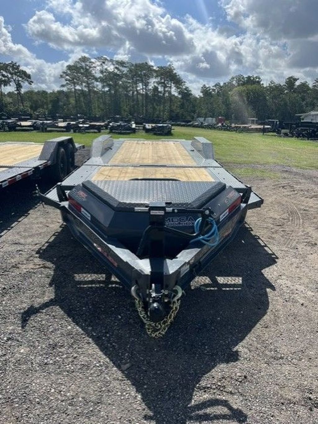 New 2026 Horizon 8.5 x 24 Gravity Tilt Trailer 17k GVWR - Image 2