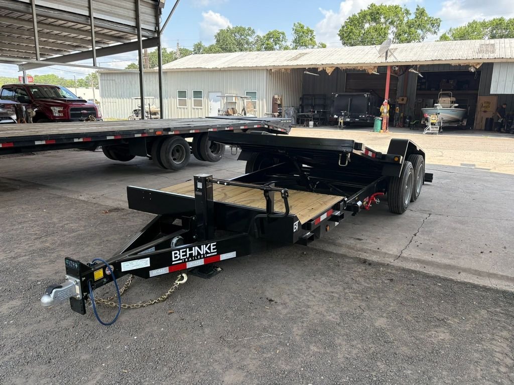 New 2026 Behnke 7 x 20 Gravity Tilt 16k Equipment Trailer - Image 2